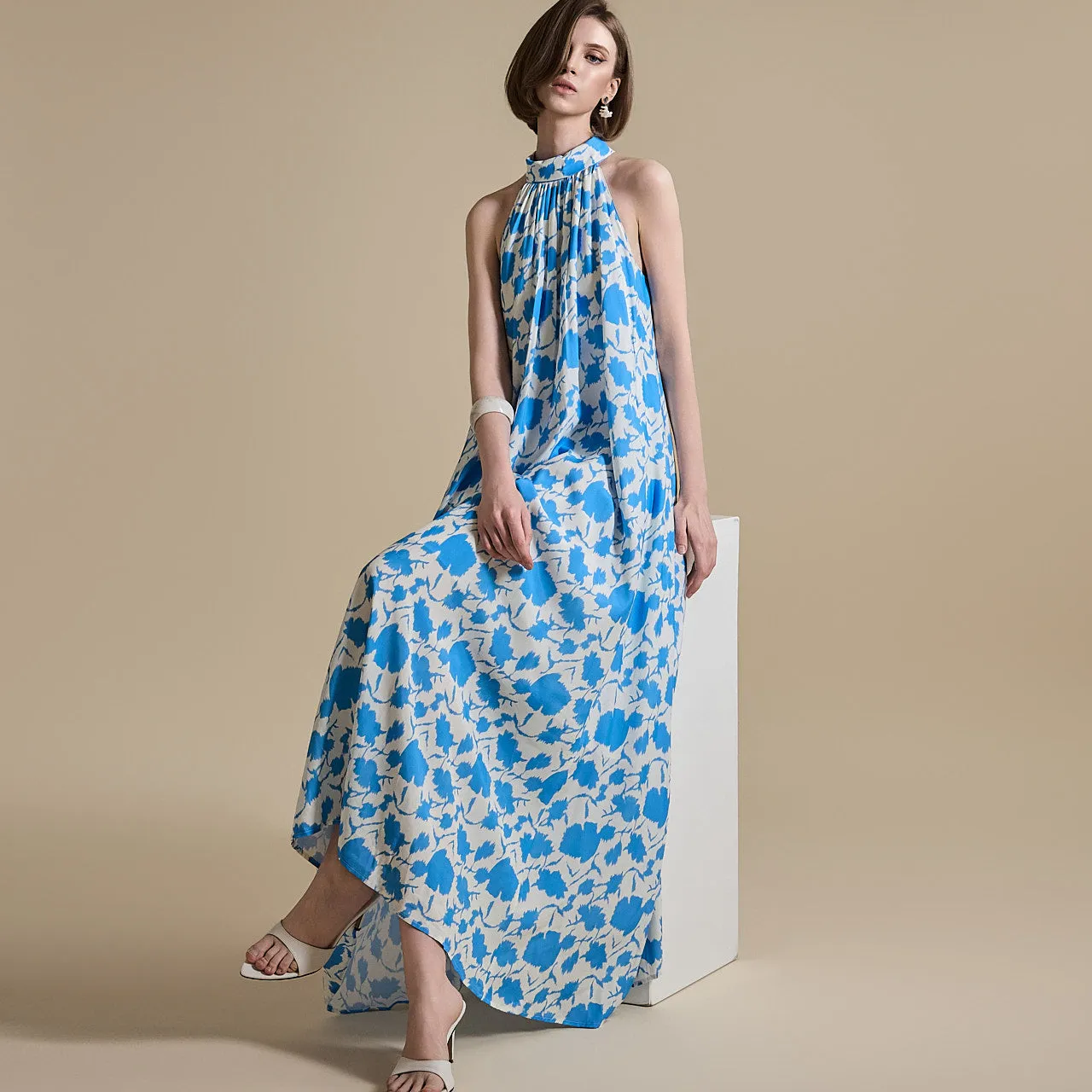 D5020 Halter Neck Dress